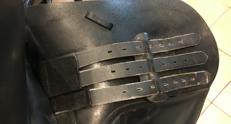 Saddle black leather 17.5”