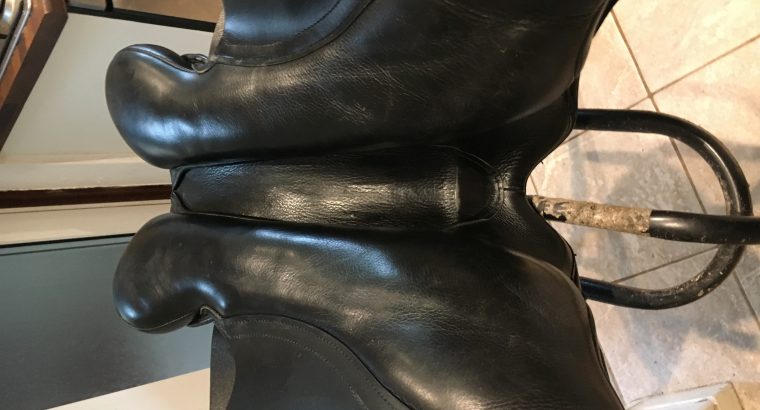 Saddle black leather 17.5”